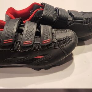 TORRIMASO SPIN SHOES SIZE 38